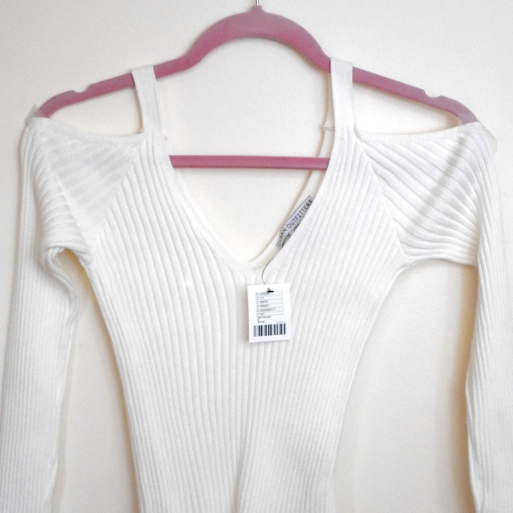 White Knit Cutout Cropped Long Sleeve